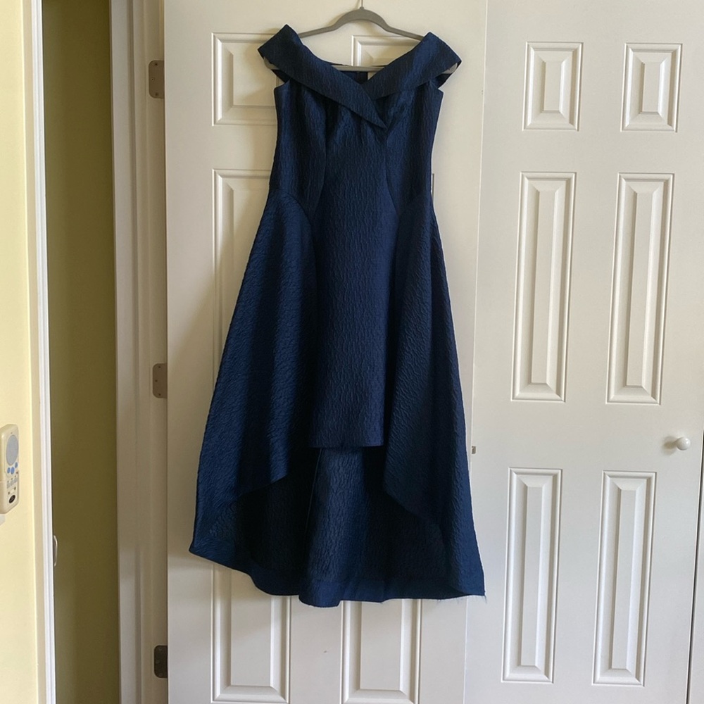 Stunning Formal Dress!